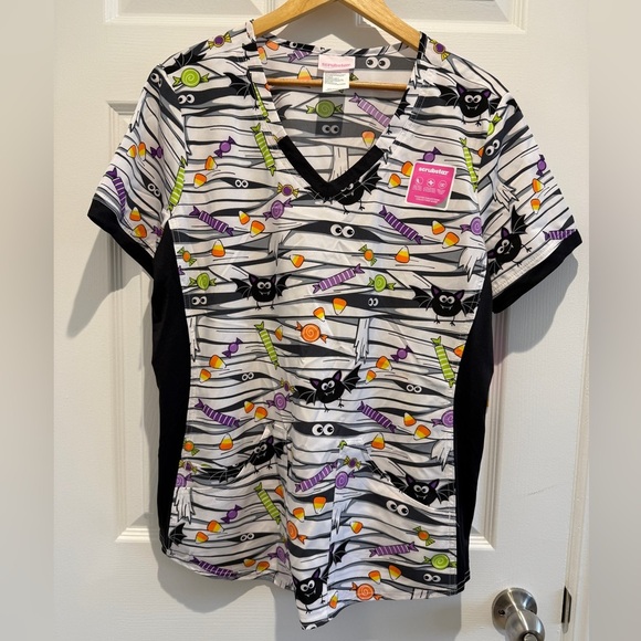 Scrubstar That's A Wrap Women's V-Neck Print Scrub Top - Black and White XXL - Picture 3 of 6